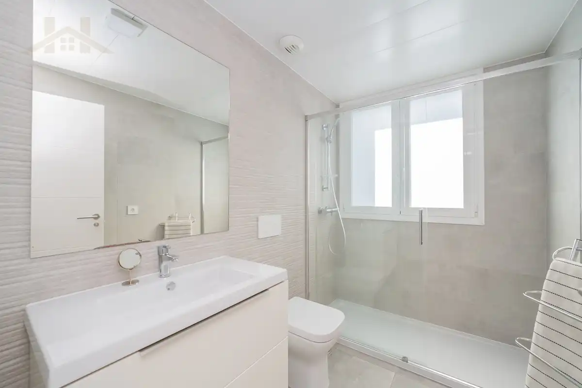 Casa adosada en venta en Avenida de la Armada Española, Cortijo Sur