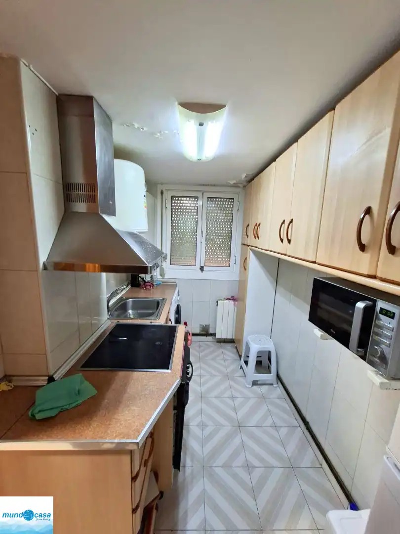Cocina de Piso en venta en Zaragoza con Balcón