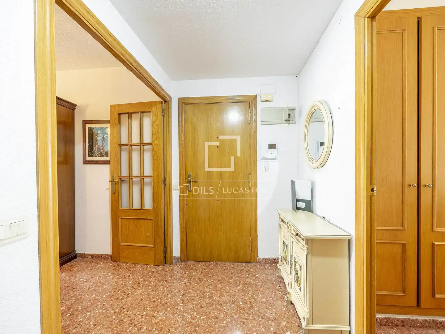 Wohnung zum Verkauf in Valencia mit Klimaanlage, Möbliert und Balkon