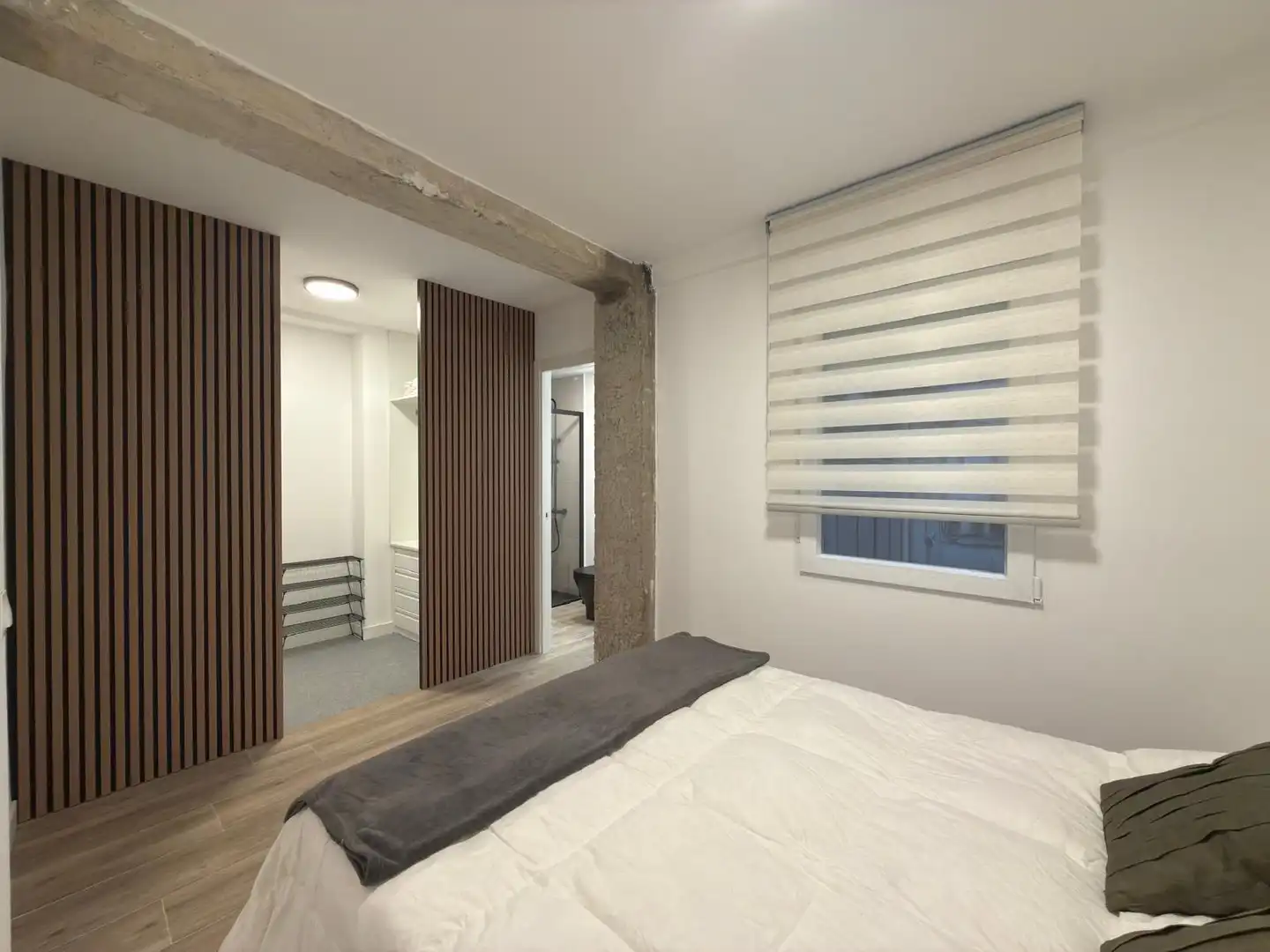 Habitación de Piso en venta en Oviedo  con Amueblado