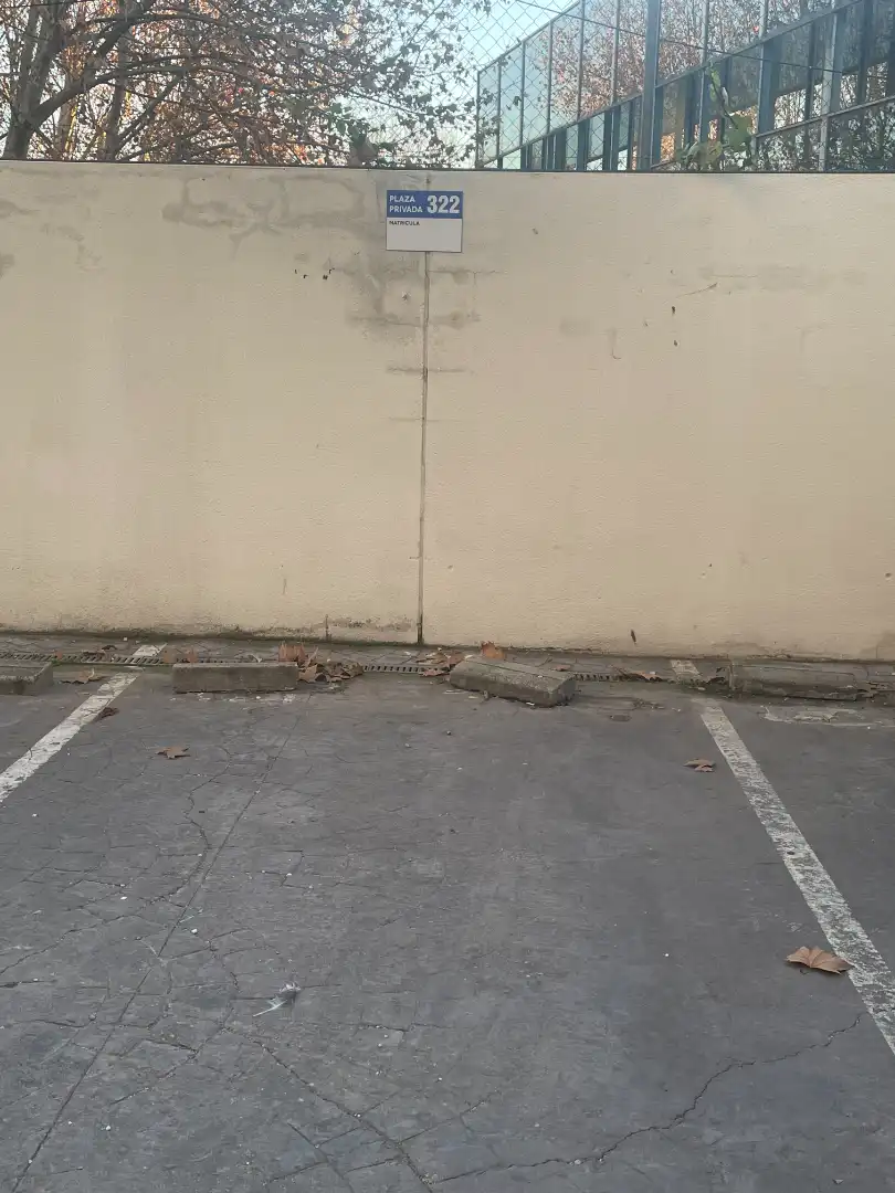 Vista exterior de Garaje en venta en Madrid