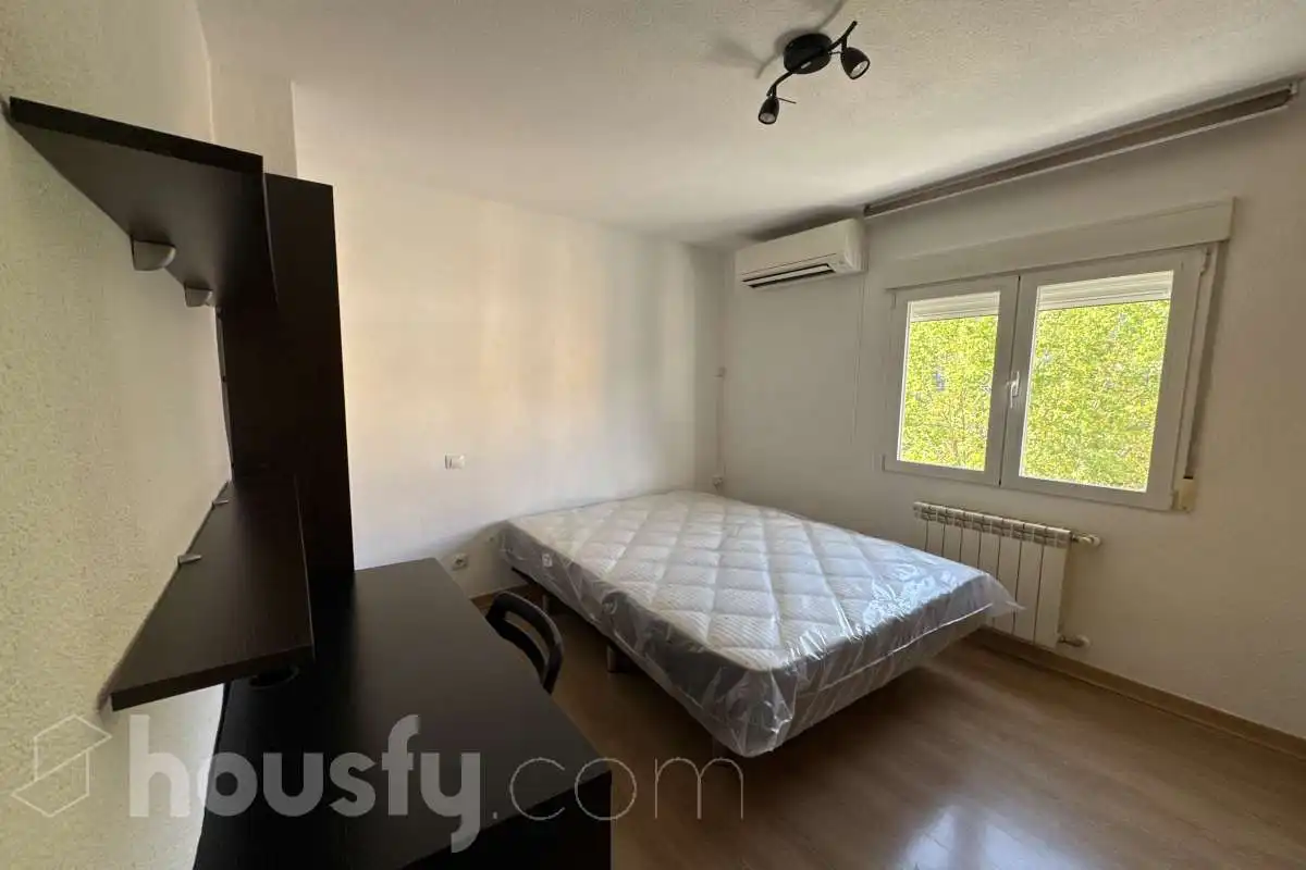 Schlafzimmer von Wohnung zur Miete in Getafe mit Klimaanlage, Heizung und Möbliert