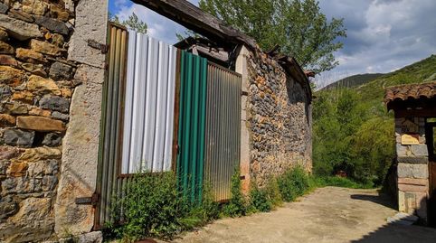 Foto 4 de Casa o xalet en venda a Calle Bajodevilla, Puebla de Lillo, León