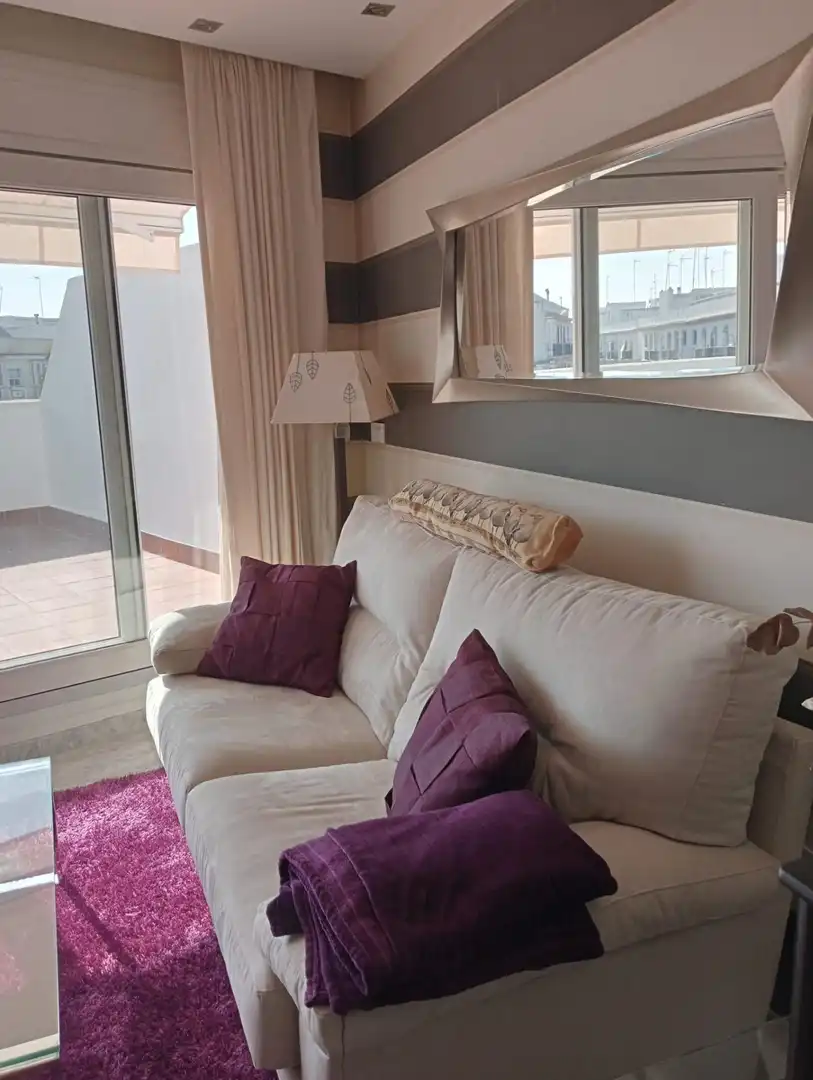 Attic for rent in Cádiz, Cádiz