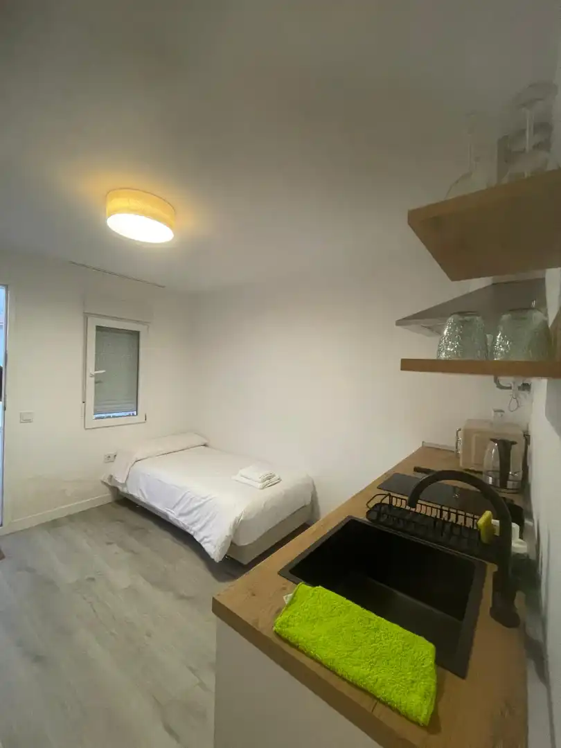 Habitación de Apartamento de alquiler en Málaga con Aire acondicionado, Calefacción y Terraza