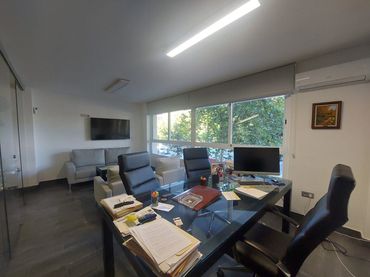 Office space with lift to rent in Plaza de Colón 246