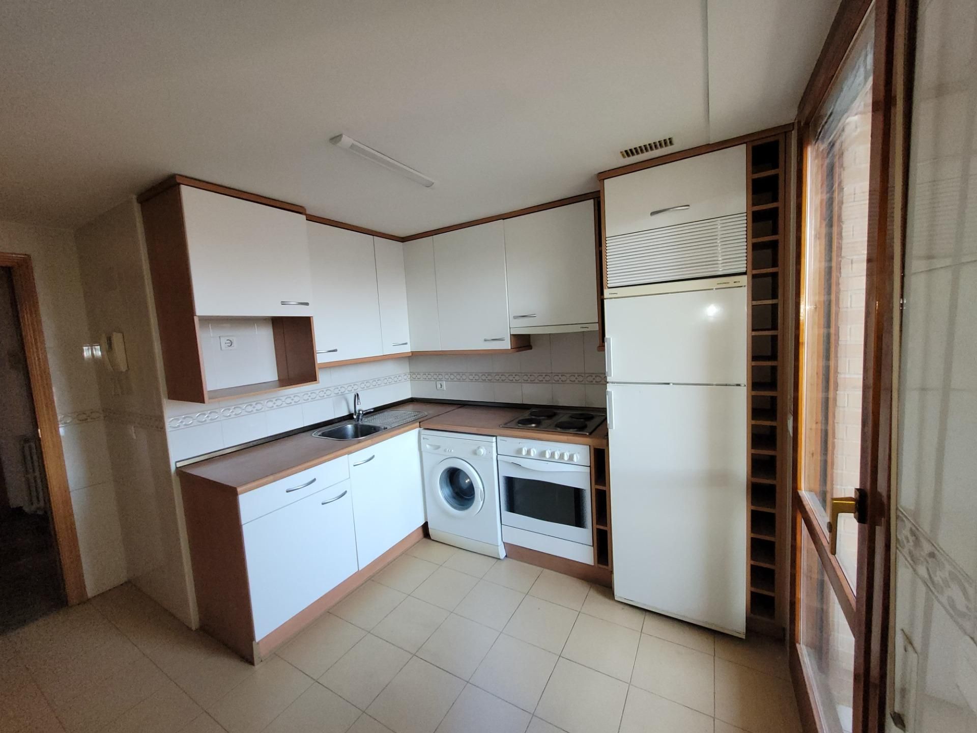 Kitchen of Duplex for sale in  Zaragoza Capital  with Heating, Terrace and Balcony