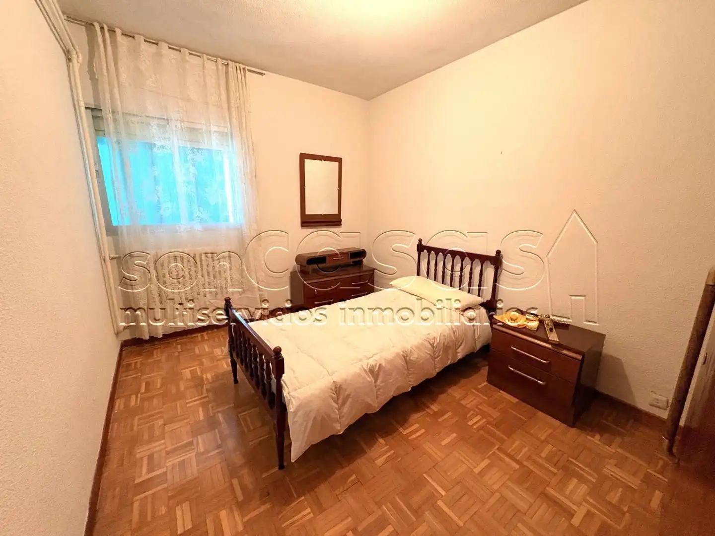 Bedroom of Flat for sale in Madrid  with Heating, Parquet flooring and Terrace