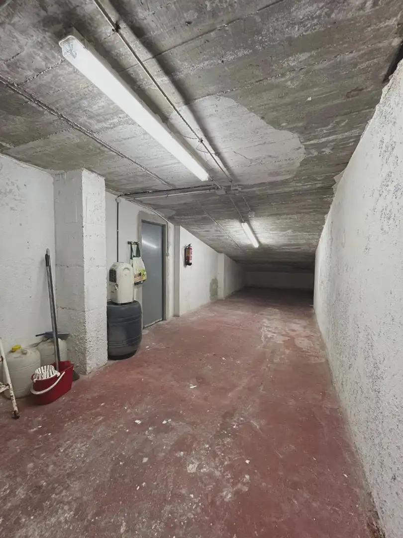 Parking de Trastero en venta en Santa Coloma de Gramenet