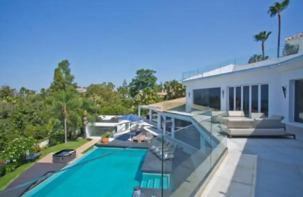 Piscina de Casa o xalet de lloguer en Marbella amb Aire condicionat, Jardí privat i Terrassa