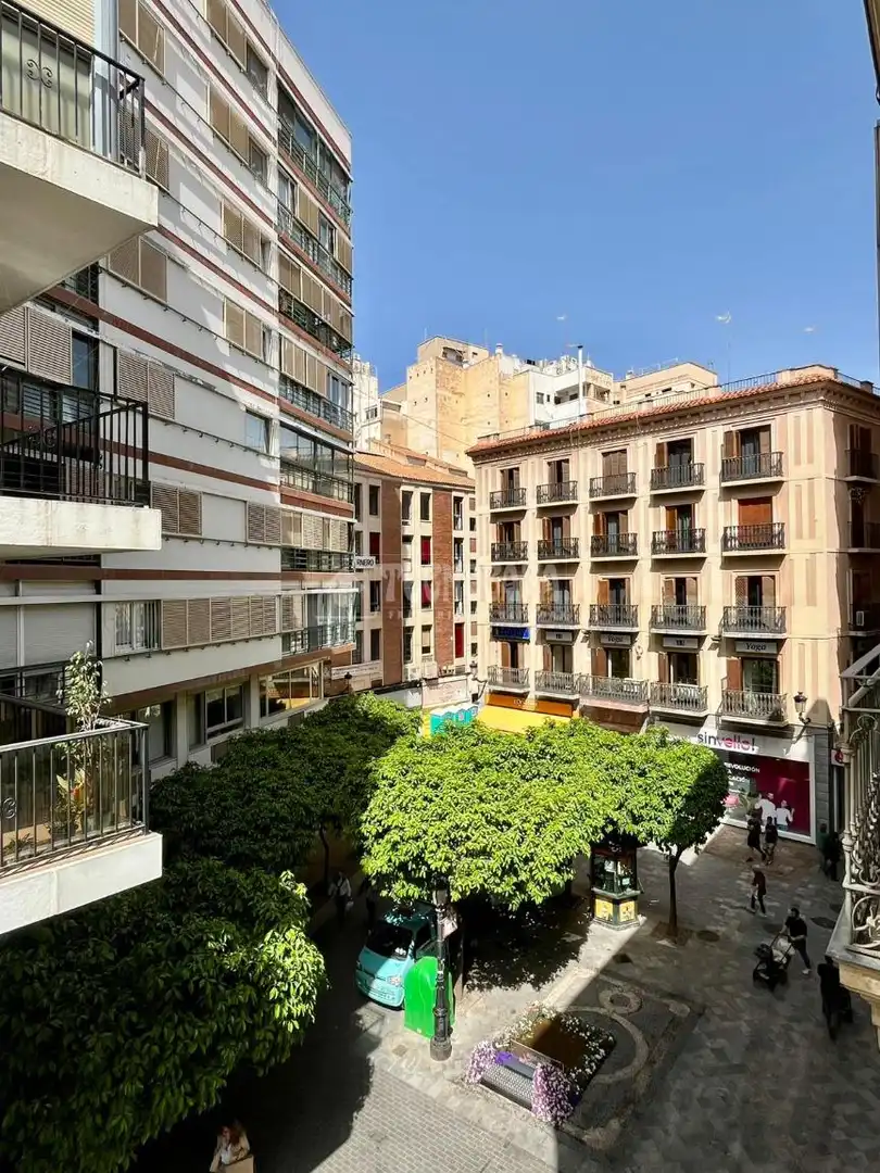 Vista exterior de Pis en venda en Murcia amb Balcó