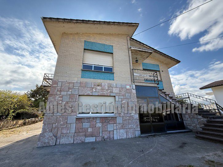 Vista exterior de Casa o chalet en venta en Siero con Balcón