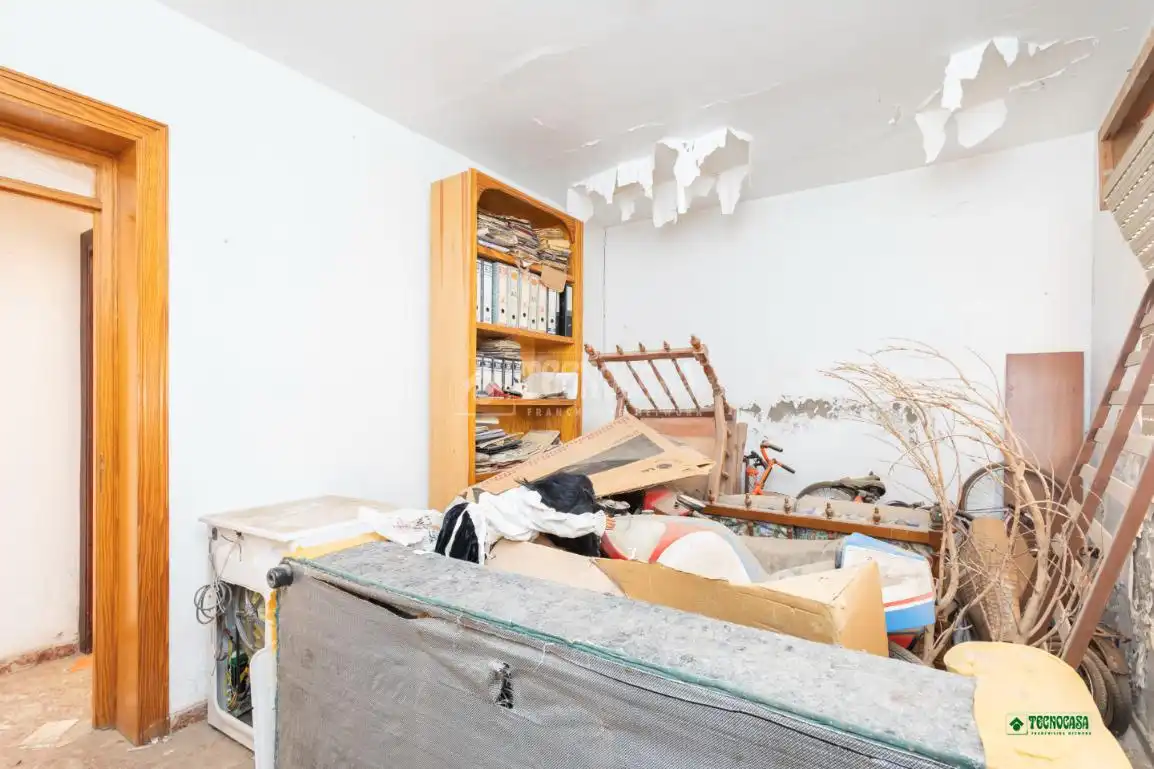 Habitación de Casa adosada en venta en Almería
