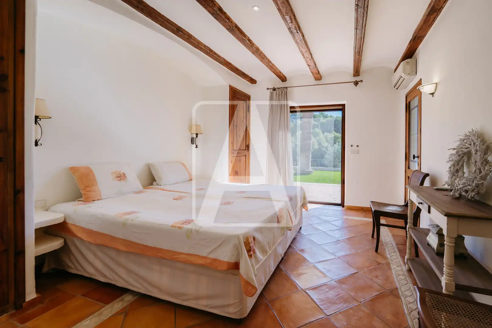 Habitación de Finca rústica en venta en Benissa con Aire acondicionado, Calefacción y Jardín privado