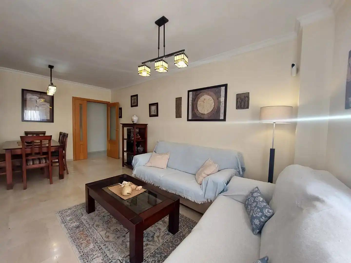 Sala d'estar de Pis en venda en Algeciras amb Aire condicionat