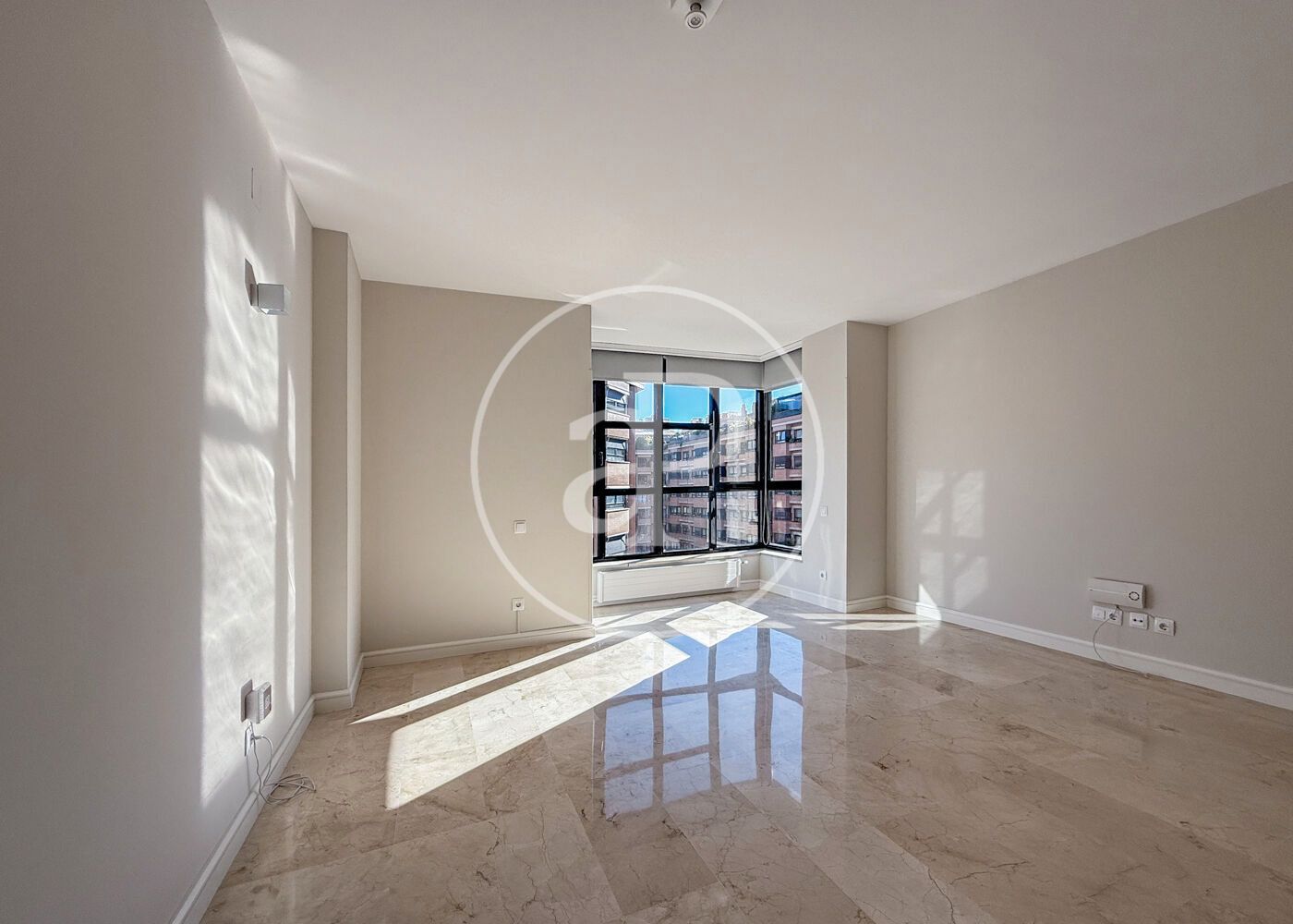 Vista exterior de Pis de lloguer en  Madrid Capital amb Aire condicionat i Calefacció