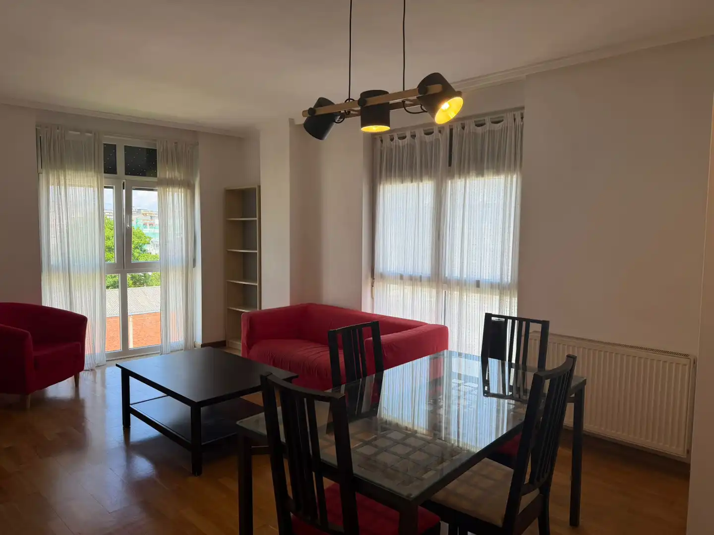 Menjador de Apartament de lloguer en Lugo amb Calefacció, Parquet i Traster