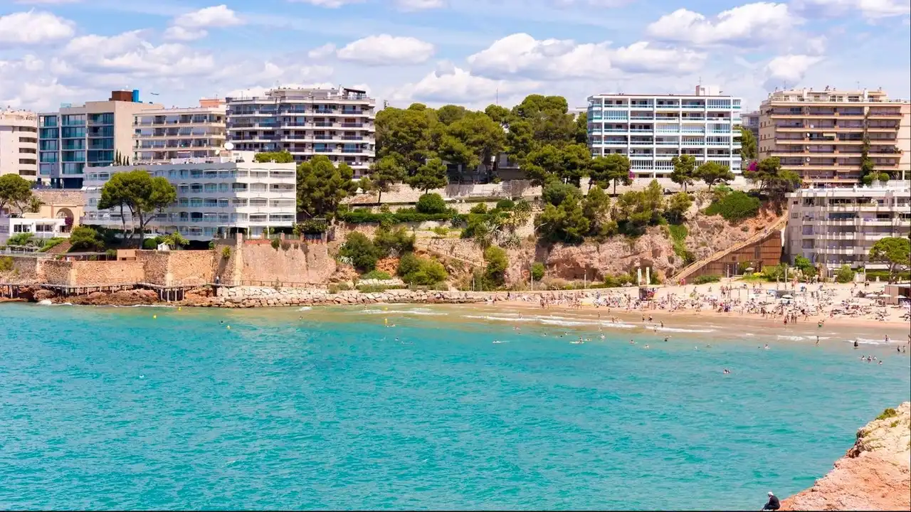 Vista exterior de Apartamento de alquiler en Salou con Aire acondicionado, Calefacción y Terraza