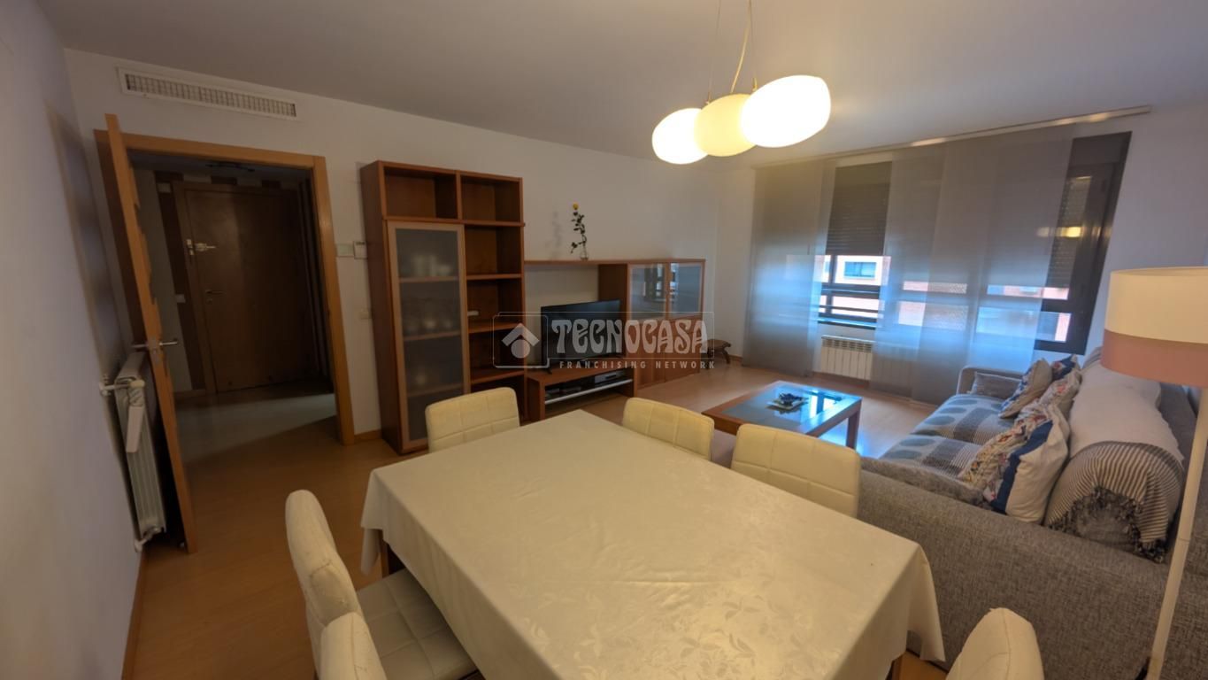 Living room of Flat to rent in Leganés  with Air Conditioner, Heating and Community pool