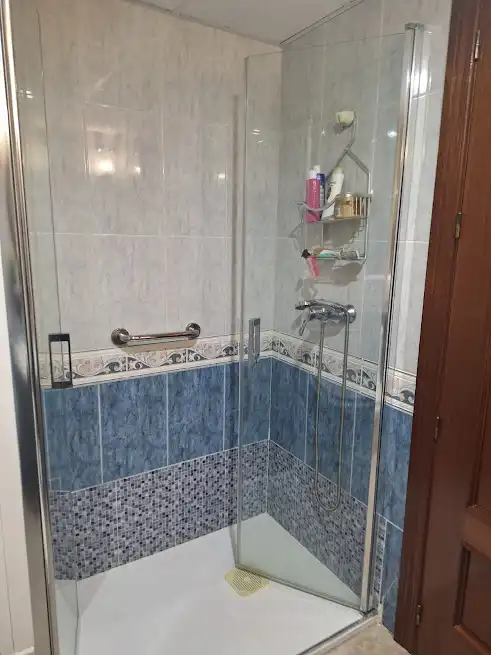 Bany de Pis en venda en Linares amb Aire condicionat, Calefacció i Traster
