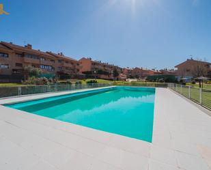 Swimming pool of Single-family semi-detached for sale in Móstoles  with Air Conditioner, Heating and Private garden
