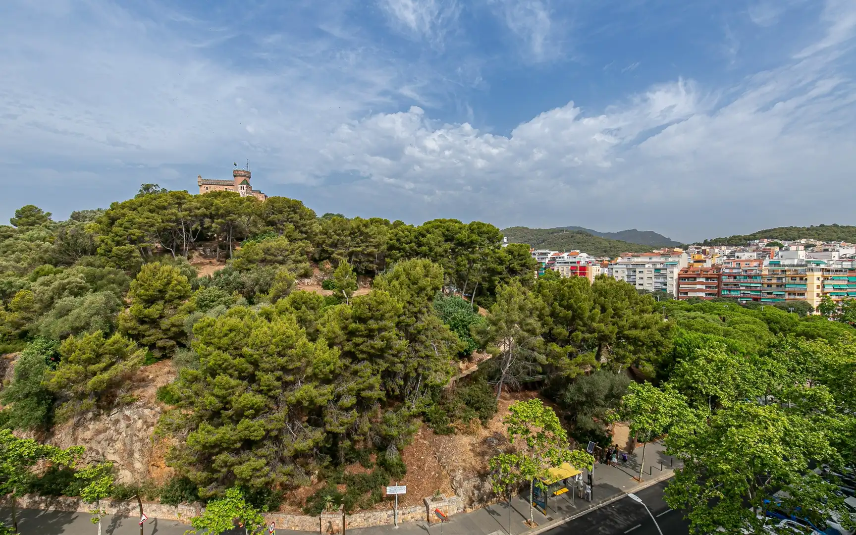Vista exterior de Àtic en venda en Castelldefels amb Aire condicionat i Calefacció