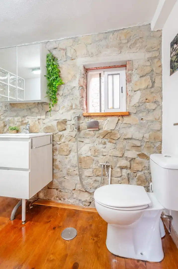 Baño de Casa adosada en venta en Laviana con Jardín privado y Amueblado