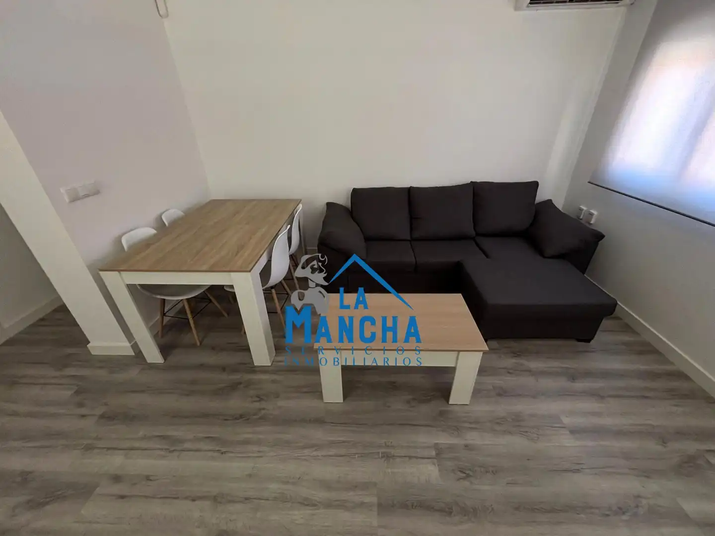 Living room of Flat for sale in Albacete  with Air Conditioner, Heating and Furnished