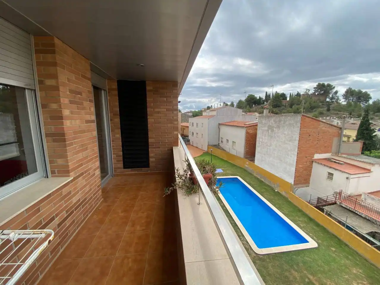 Piscina de Piso en venta en Sant Quintí de Mediona con Calefacción, Parquet y Terraza
