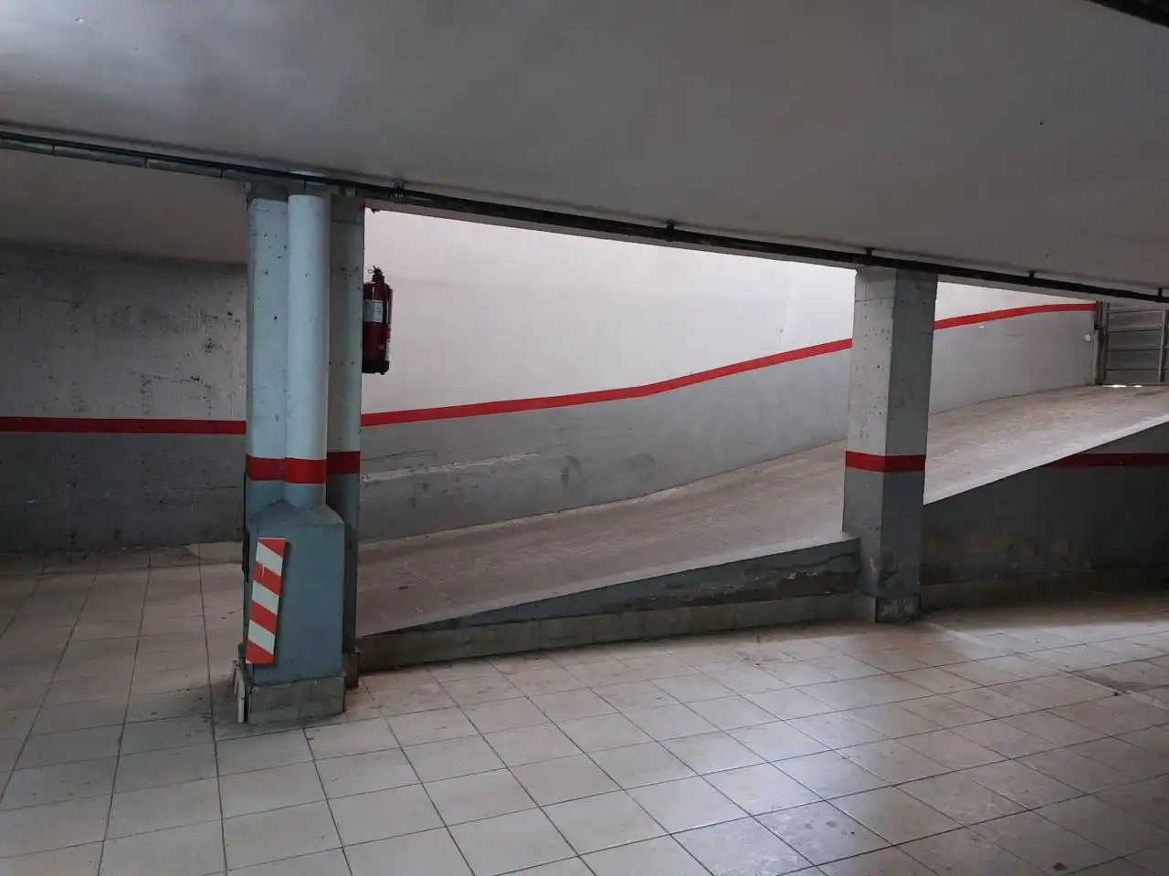 Parking for sale in El Poble Sec, imagen 9