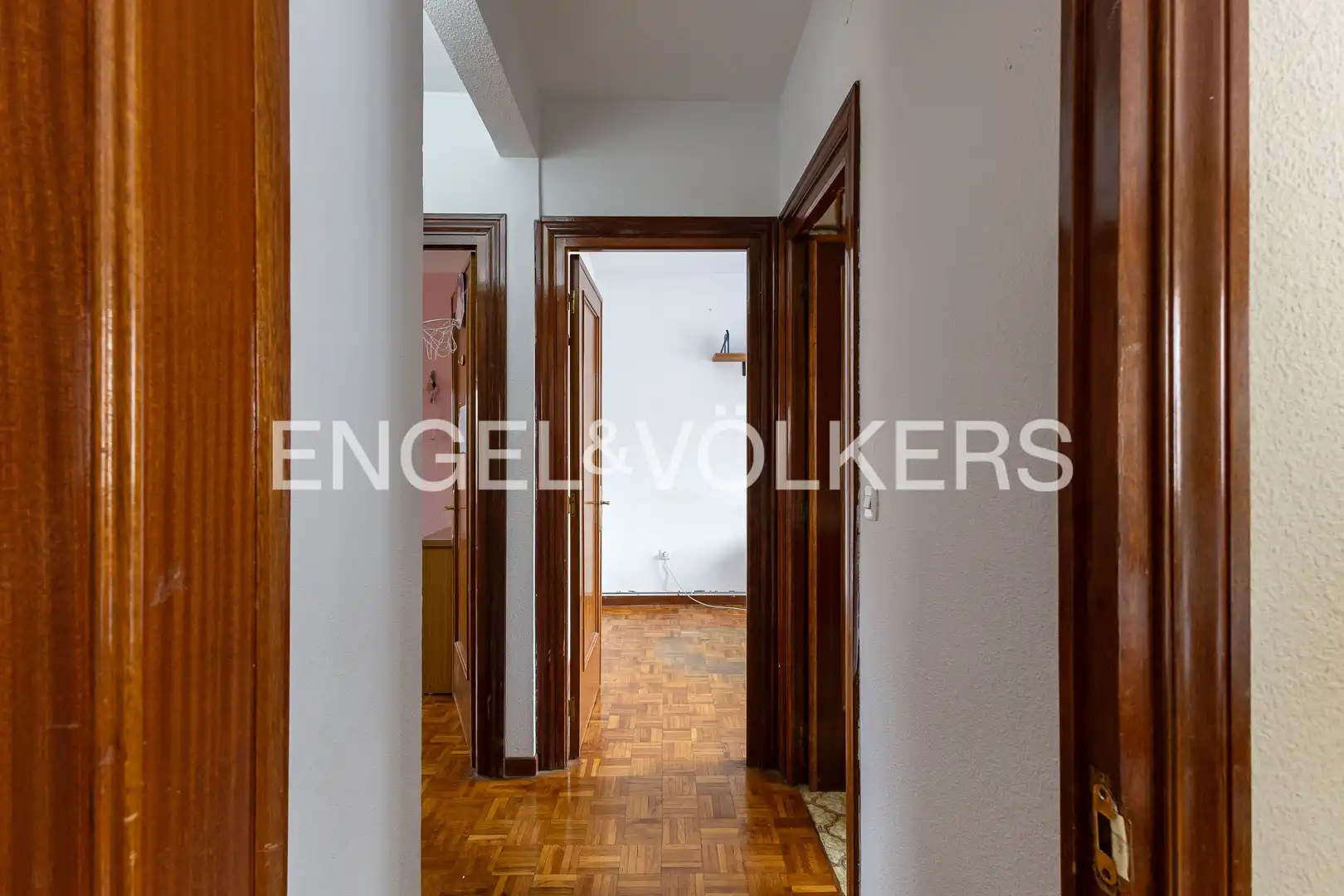 Maisonette zum Verkauf in Madrid mit Klimaanlage, Heizung und Parkett