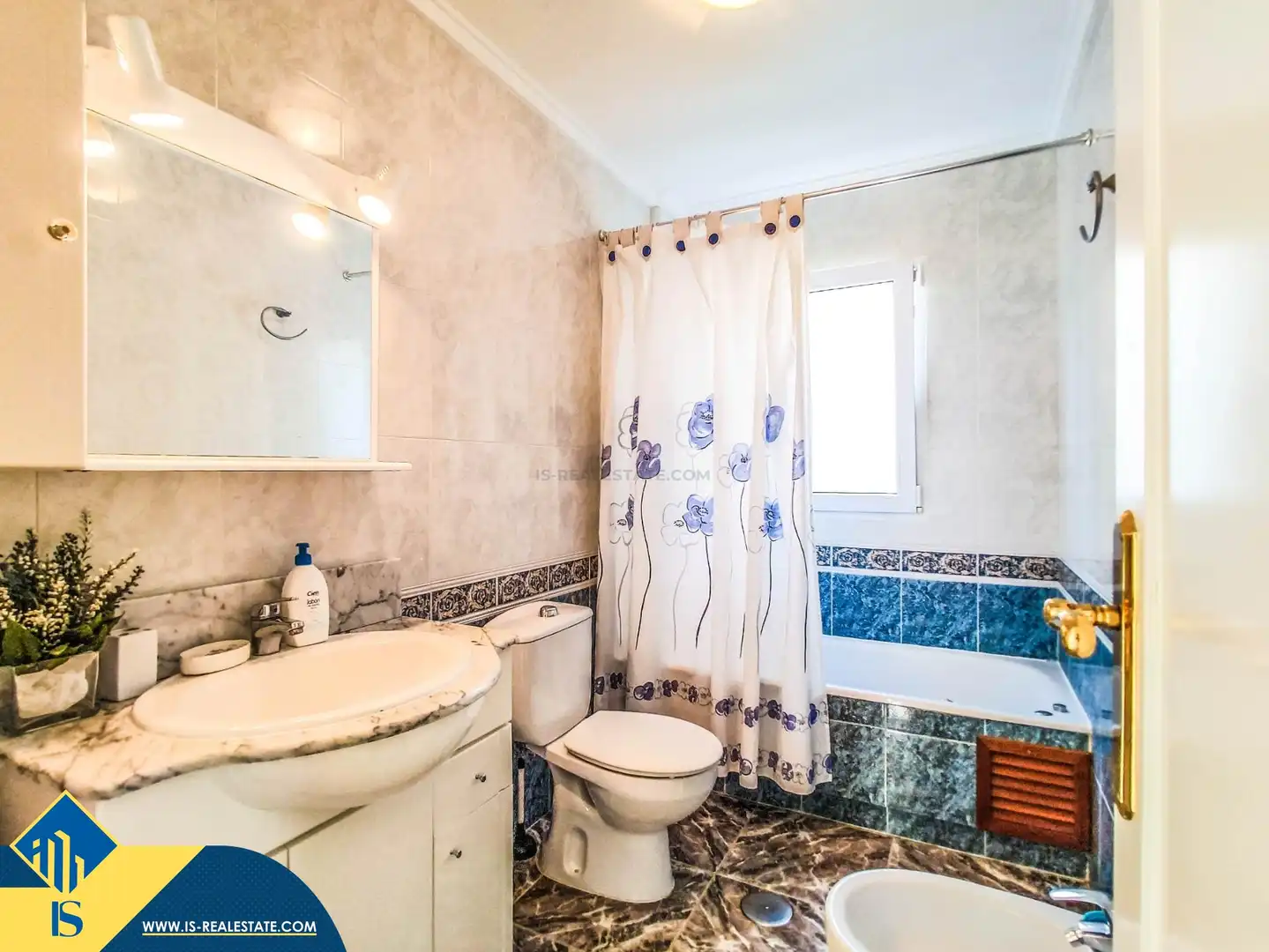 Bathroom of Houses for rent in Orihuela  with Air Conditioner, Private garden and Terrace