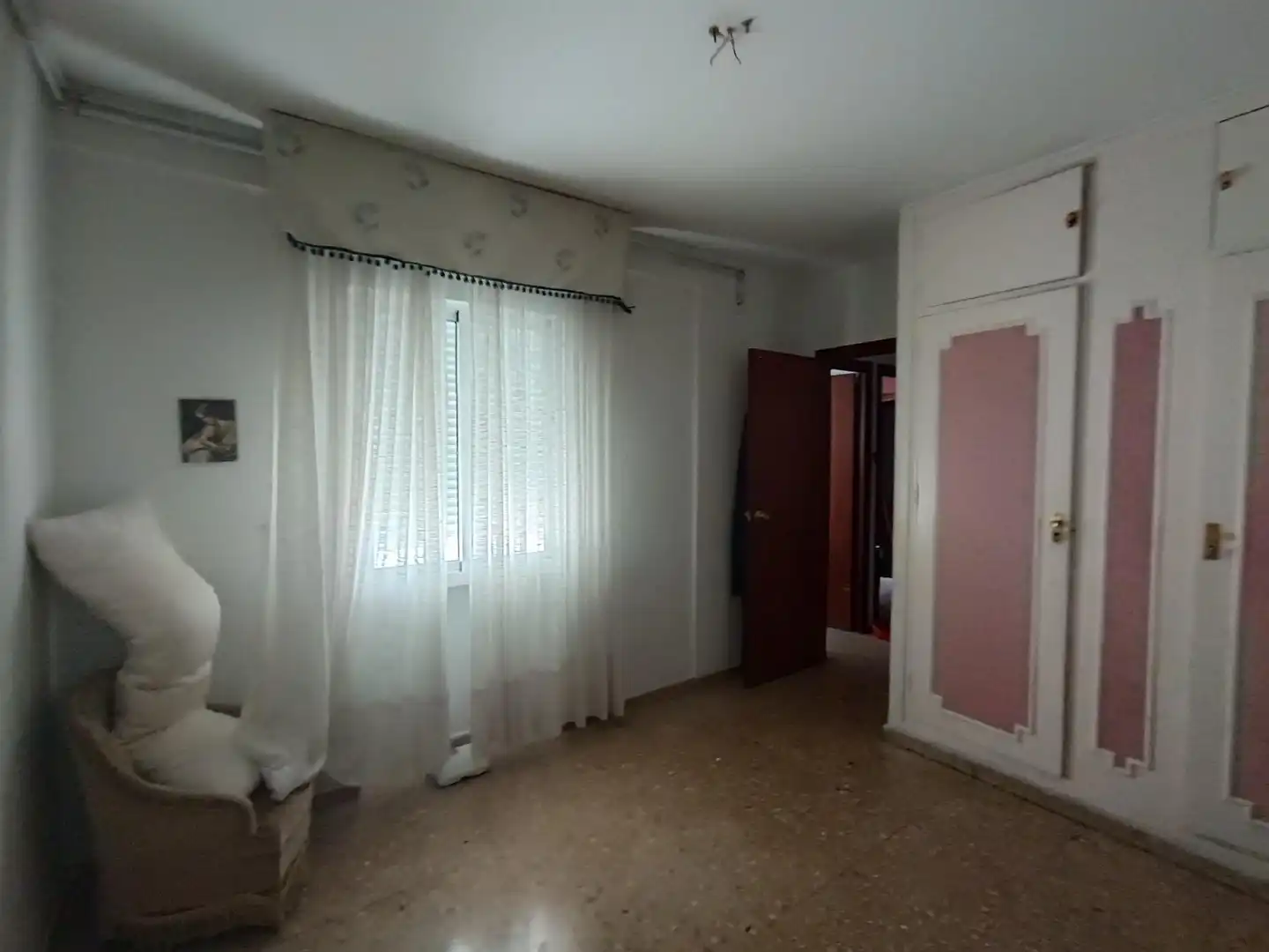 Dormitori de Pis en venda en Córdoba amb Balcó