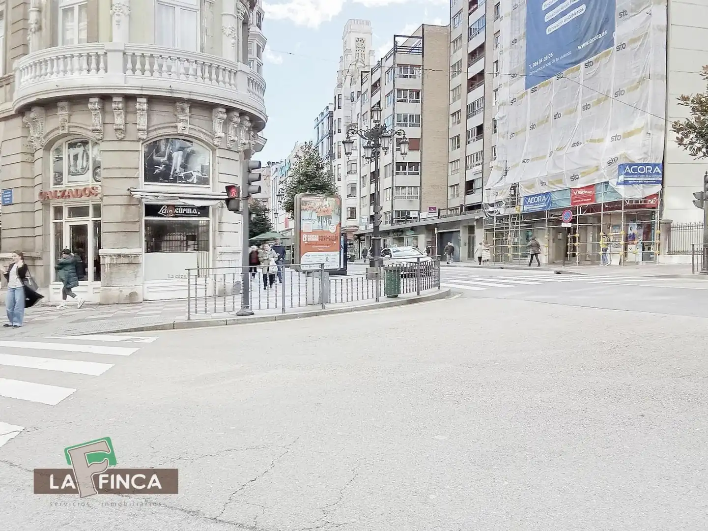 Vista exterior de Oficina de lloguer en Oviedo  amb Calefacció i Terrassa