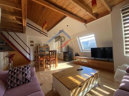 Wohnzimmer von Maisonette zum verkauf in Hermandad de Campoo de Suso mit Heizung, Parkett und Abstellraum