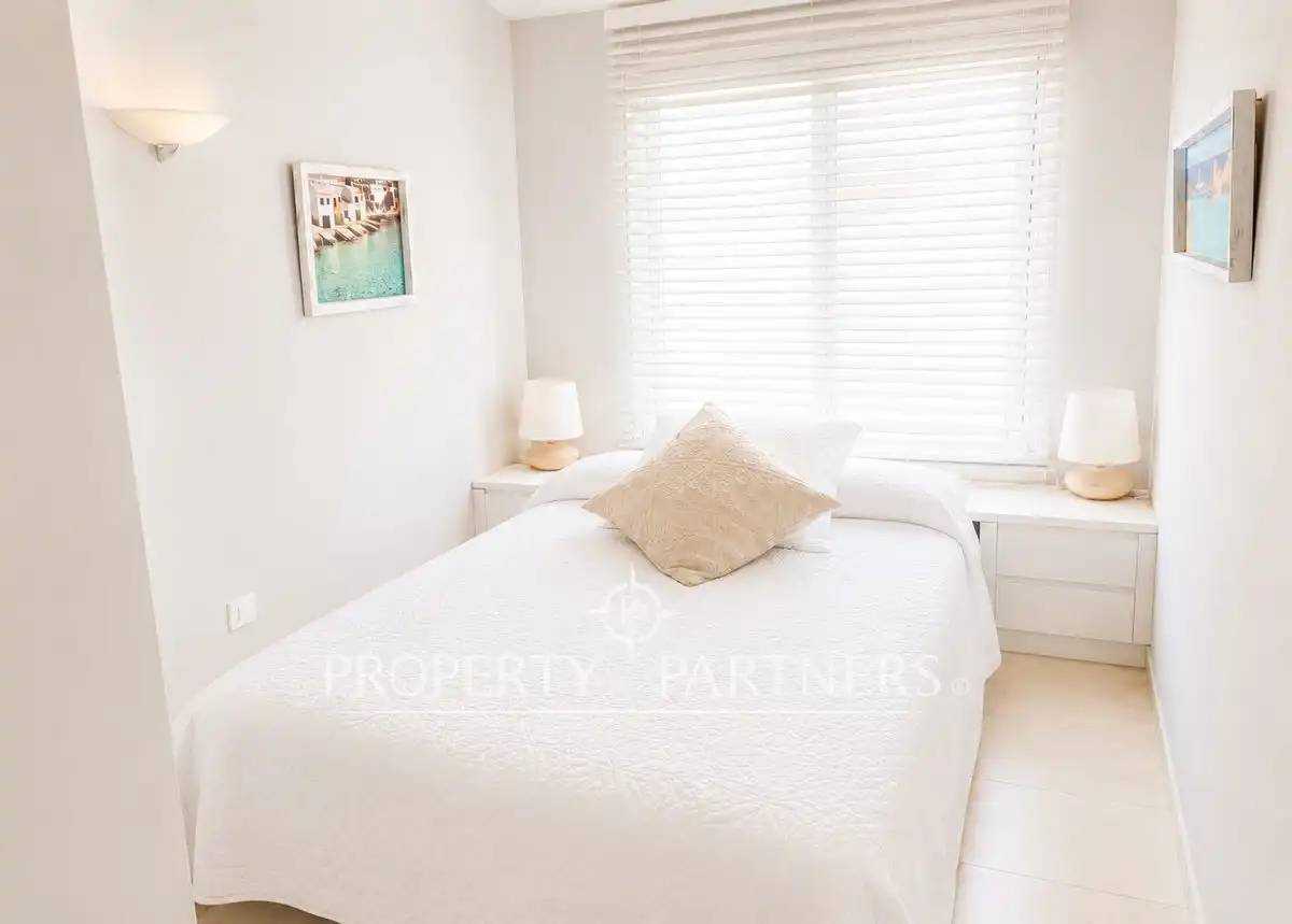 Dormitori de Apartament en venda en Ciutadella de Menorca amb Aire condicionat, Calefacció i Jardí privat