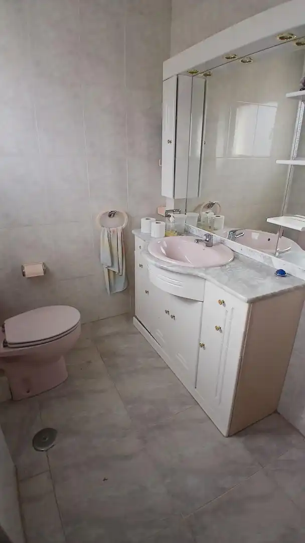 Baño de Casa o chalet en venta en Escalona con Calefacción, Terraza y Trastero