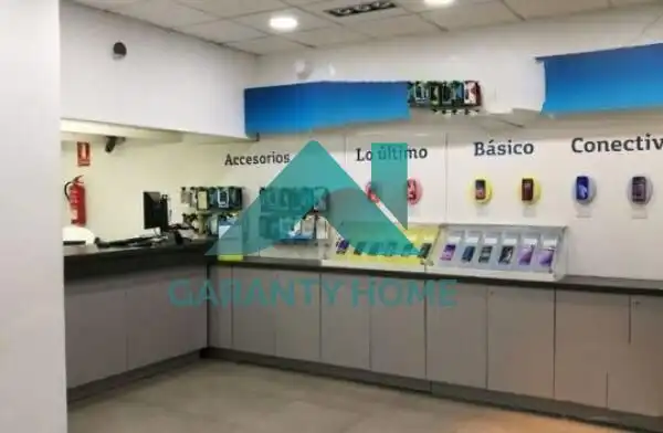 Local comercial en venda a Casco Antiguo