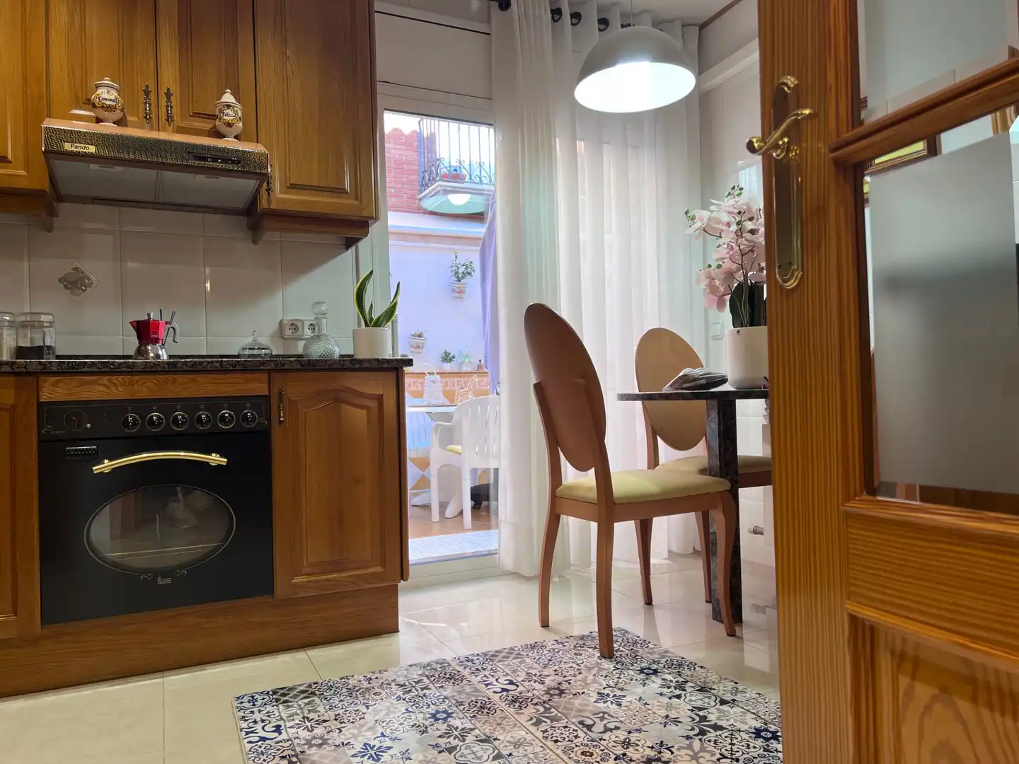 Cocina de Casa adosada en venta en Premià de Dalt con Aire acondicionado, Calefacción y Terraza