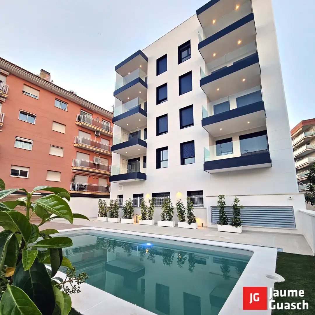 Piscina de Àtic en venda en Torredembarra amb Calefacció, Parquet i Terrassa