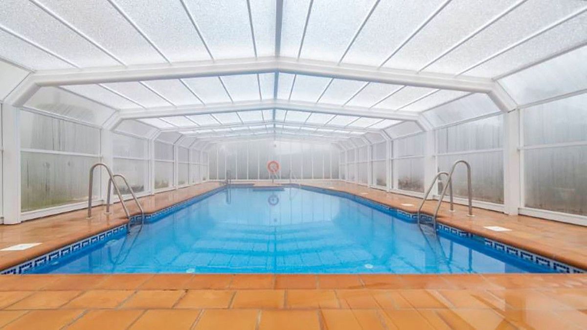 Swimming pool of Apartment for sale in Marbella  with Air Conditioner, Terrace and Furnished