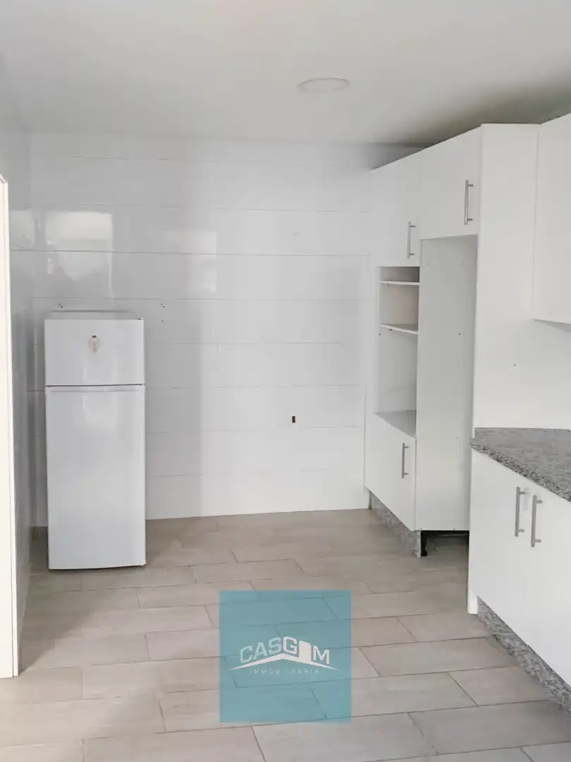 Küche von Wohnung zum Verkauf in Huelva mit Terrasse und Abstellraum