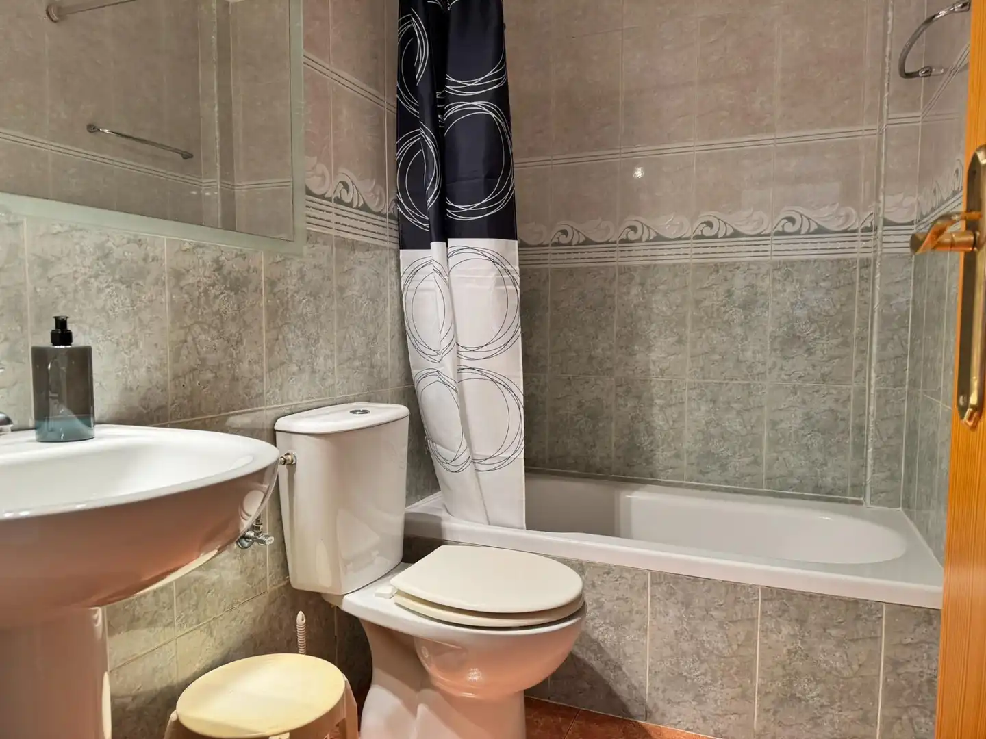 Baño de Piso en venta en La Nucia con Terraza y Piscina comunitaria