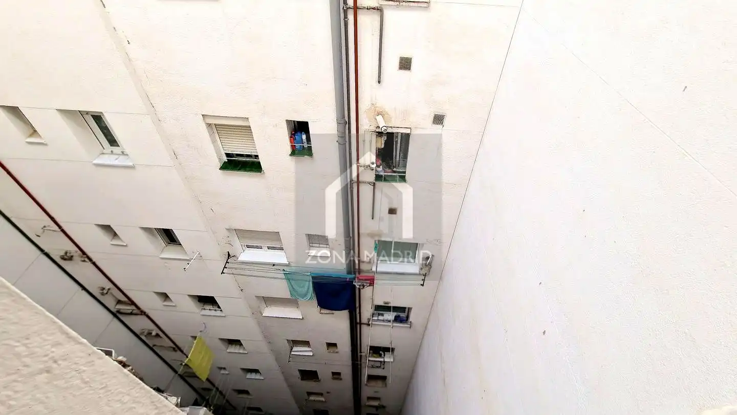 Exterior view of Flat for sale in Madrid  with Air Conditioner and Terrace