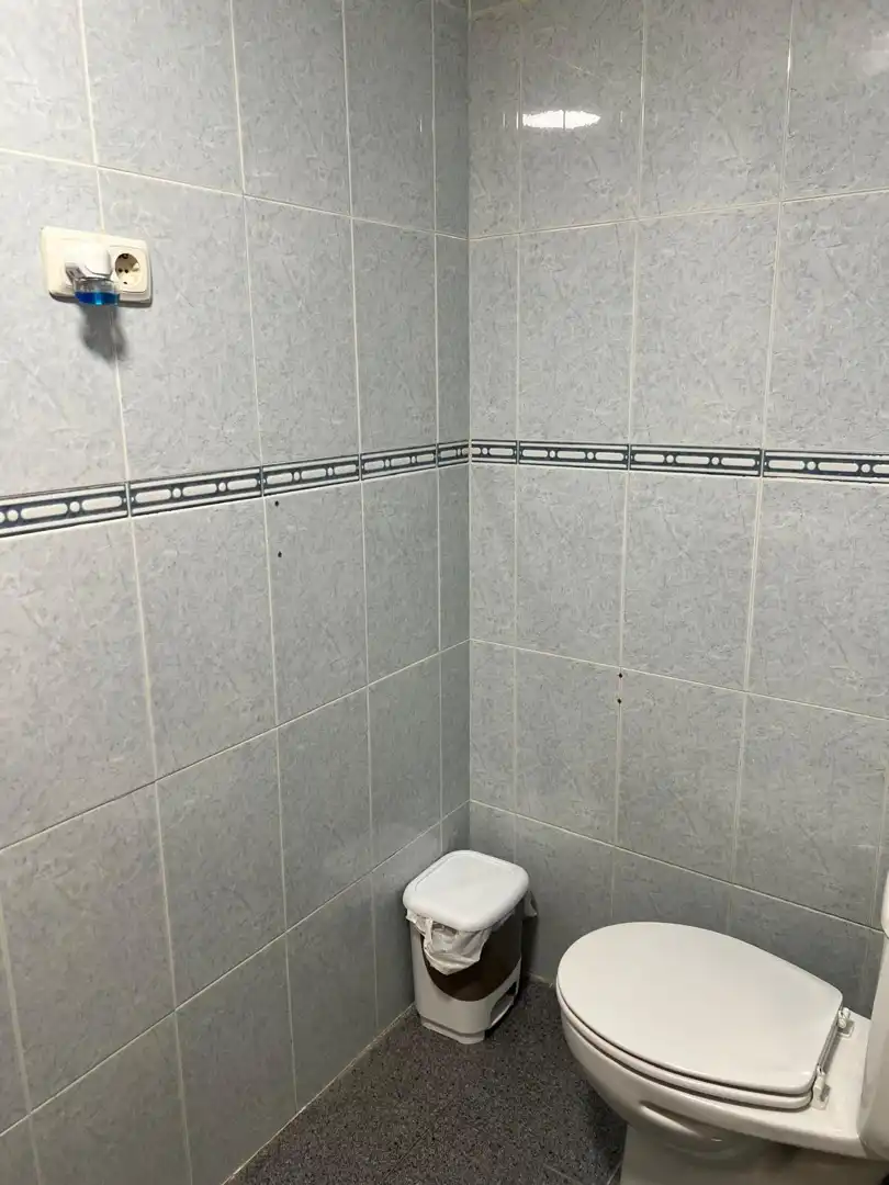 Badezimmer von Wohnung zur Miete in Ronda mit Möbliert