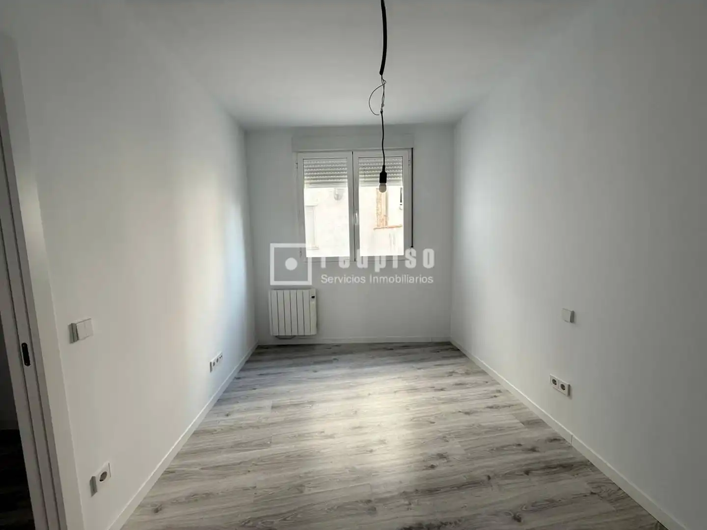 Habitación de Piso en venta en Madrid con Calefacción y Trastero