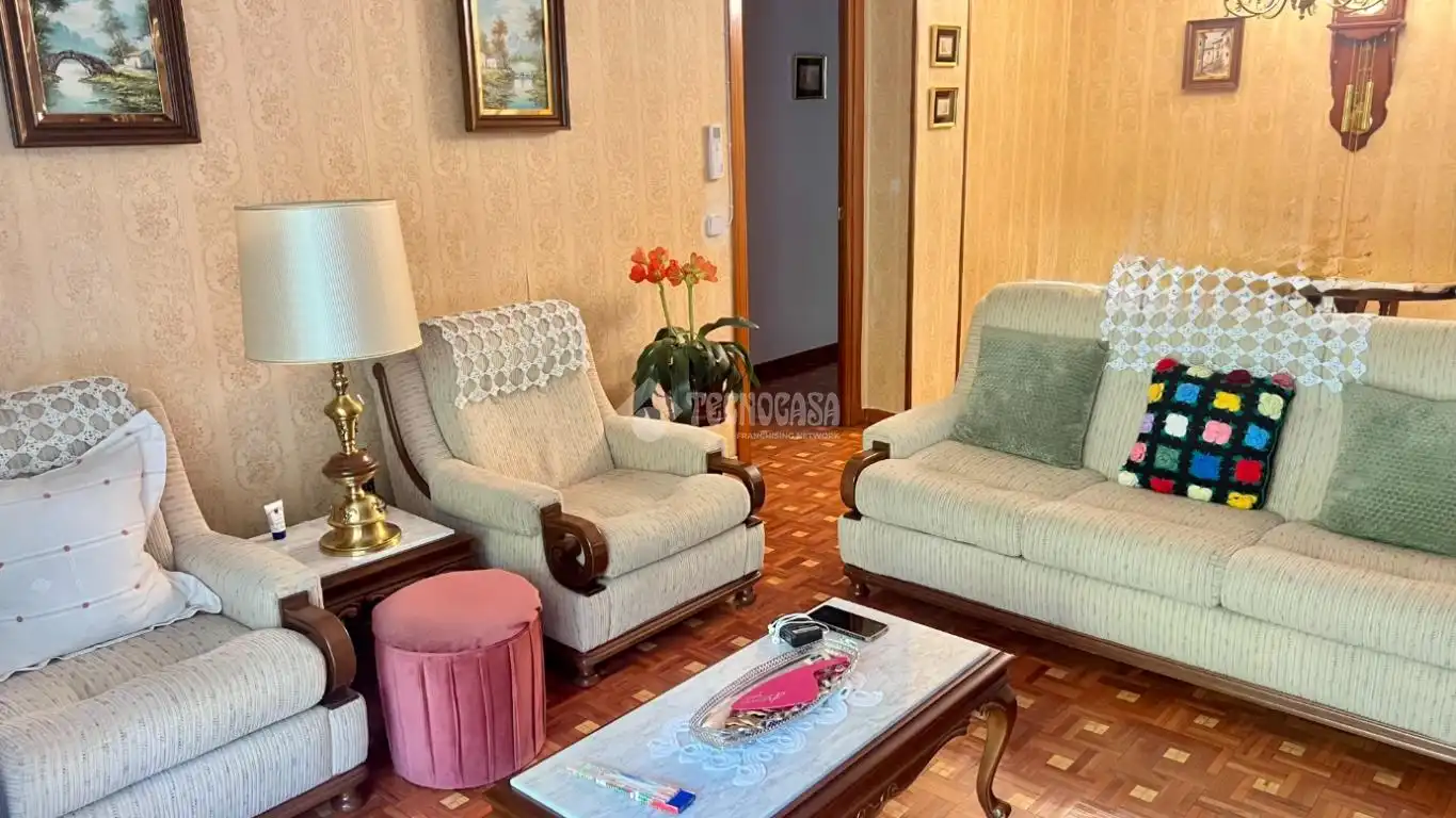 Flat with lift for sale in Chorrillo, imagen 4