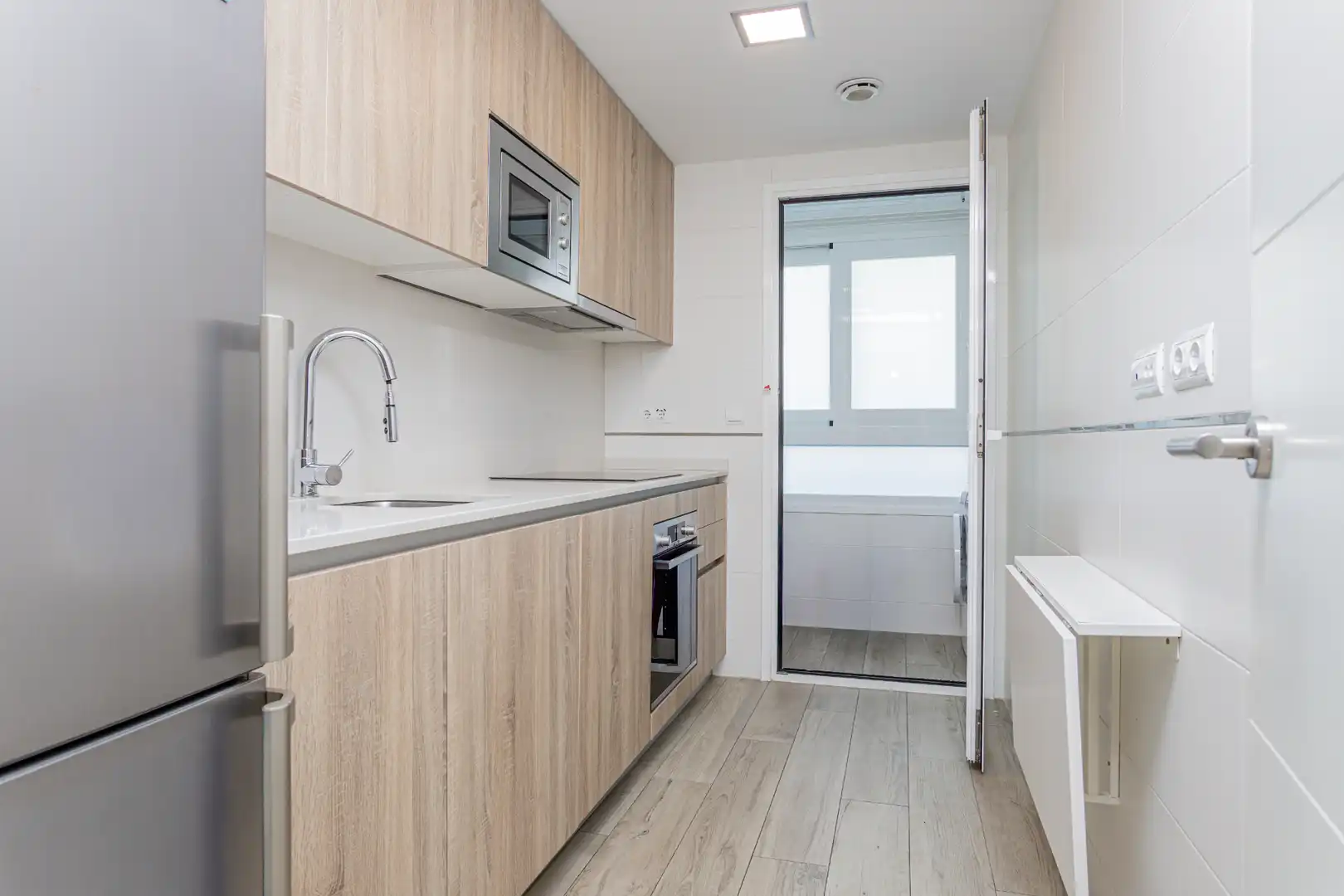 Küche von Wohnung zum Verkauf in Madrid mit Heizung, Terrasse und Abstellraum