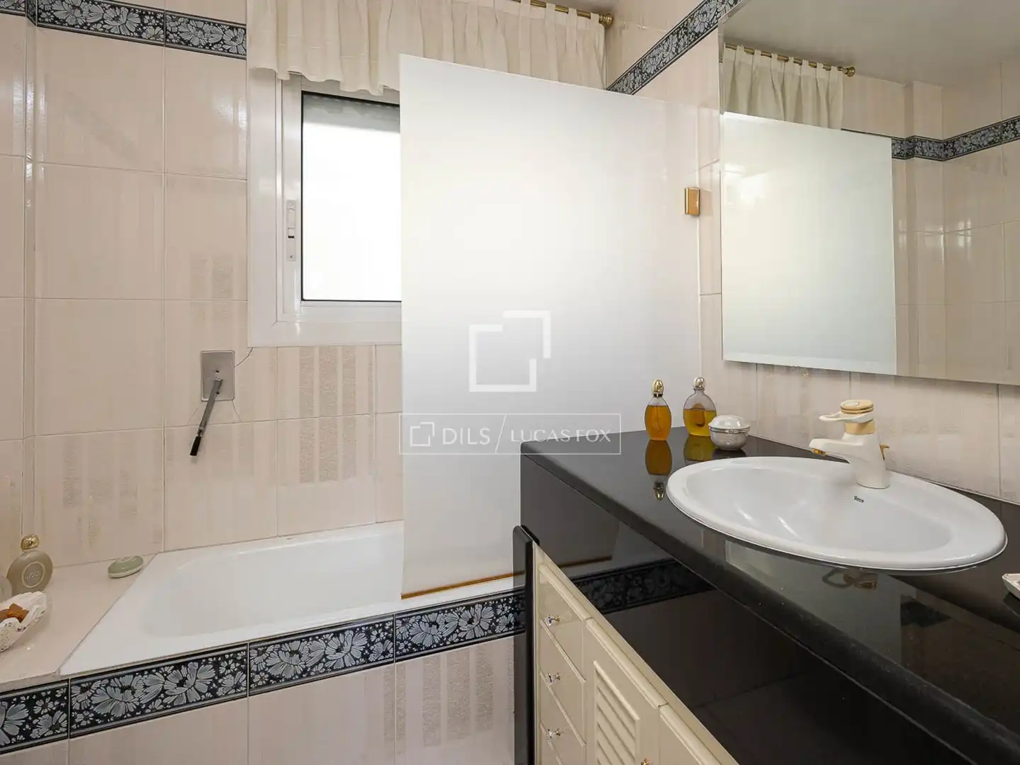Baño de Casa o chalet en venta en Barcelona con Aire acondicionado, Terraza y Trastero