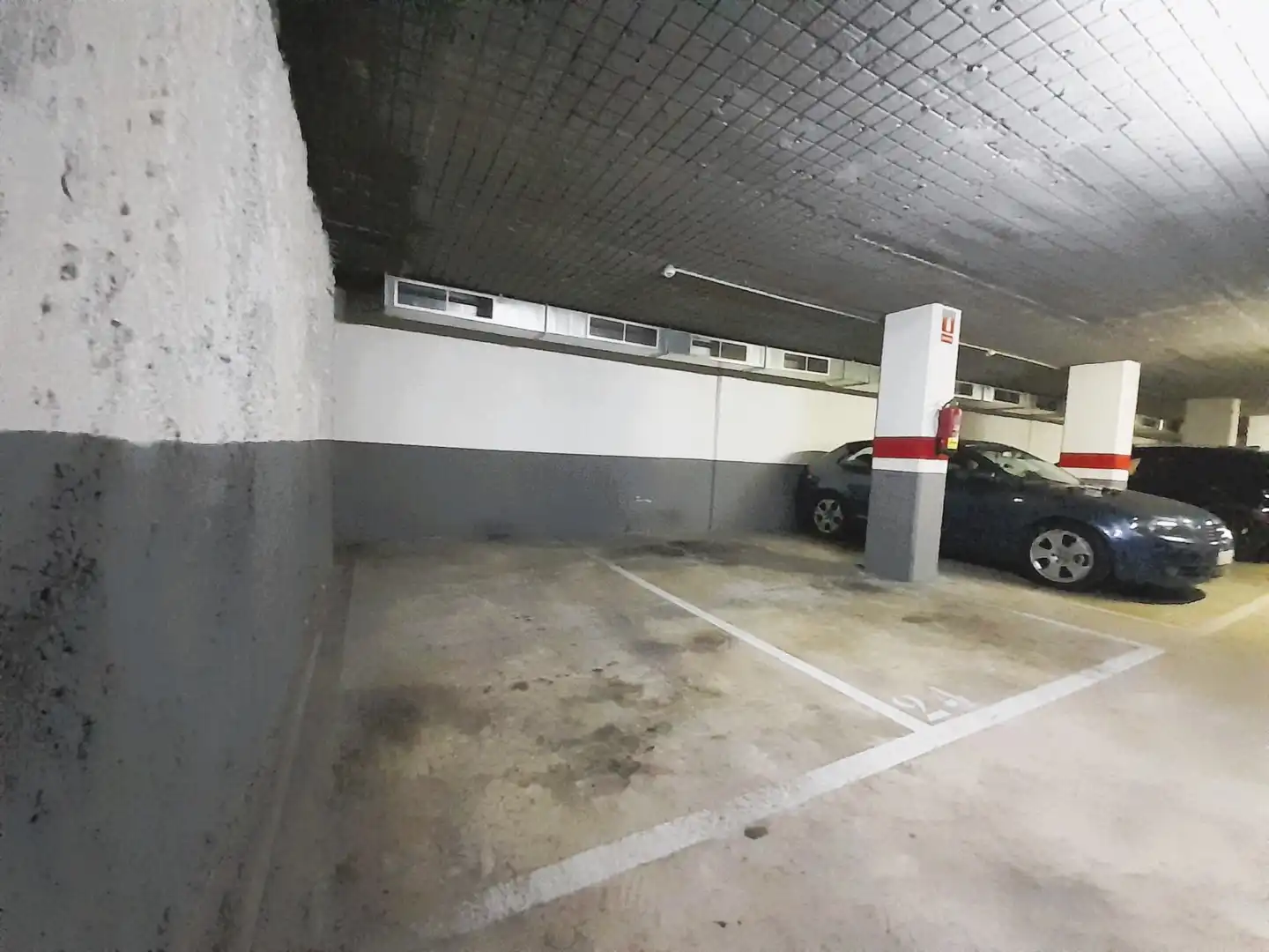 Einzelparkplatz zum Verkauf in Carrer de Felip II, imagen 3